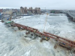 The installation of Yakhtenny Bridge decks completed